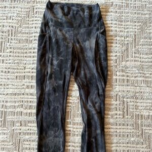 Lululemon 7/8 leggings - size 6